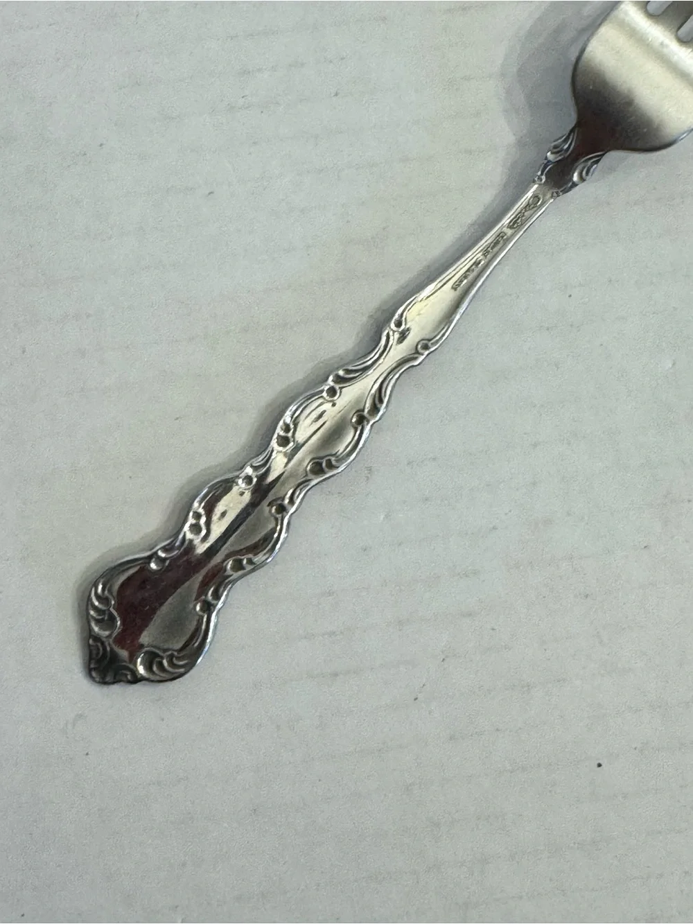 Oneida Deluxe Stainless Mozart 1 Dinner Fork 7 1/4